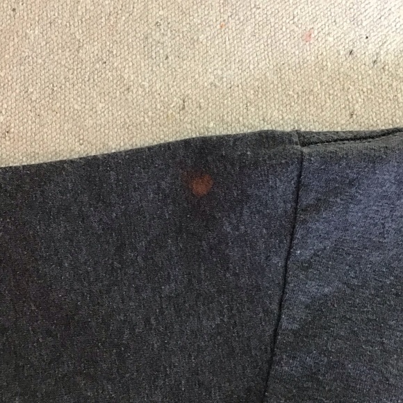 NFL New York Giants GrayTee Shirt Sz. Med EUC (flaw) Sports Apparel, Sports Logo - Picture 10 of 10